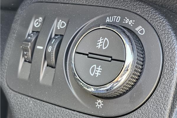 2021 Vauxhall Combo Life 1.2 Turbo Edition XL MPV 5dr Petrol Manual Euro 6 (s/s) (7 Seat) (110 ps) - Cloth, photo 21