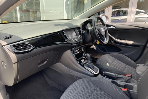 2018 VAUXHALL ASTRA 1.4T 16V 150 SRi 5dr Auto-sequence-14