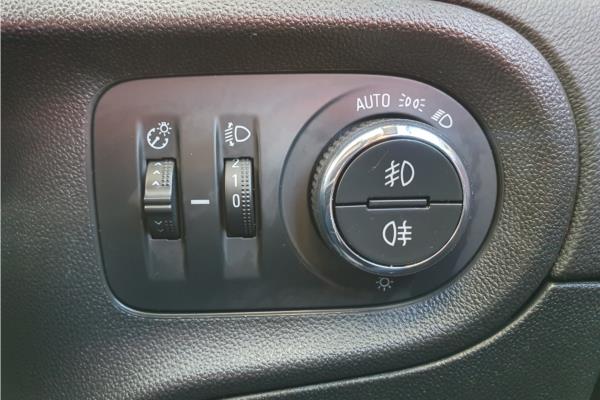 2019 Vauxhall Grandland X 1.2 Turbo GPF Sport Nav SUV 5dr Petrol Auto Euro 6 (s/s) (130 ps) - Cloth, photo 21