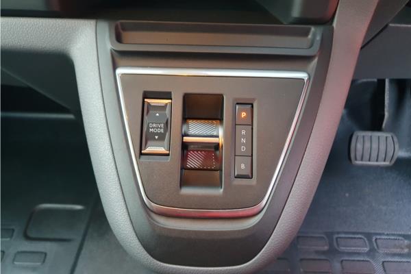 2024 Vauxhall Vivaro-e 3100 75kWh Dynamic Auto L1 H1 6dr (7.4kW Charger) - Curtiba Grey, photo 31