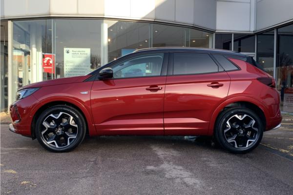 2023 Vauxhall Grandland 1.2 Turbo Ultimate SUV 5dr Petrol Auto Euro 6 (s/s) (130 ps) - Black Alcantara, photo 4