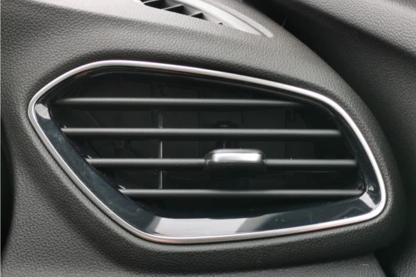 2020 Vauxhall Grandland X 1.2 Turbo SRi Nav SUV 5dr Petrol Auto Euro 6 (s/s) (130 ps) - Cloth, photo 39