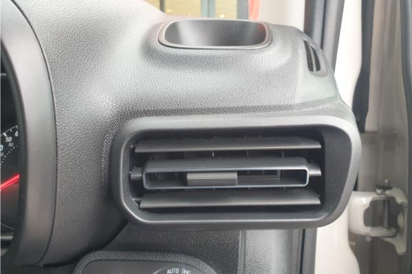 2021 Vauxhall Combo Life 1.2 Turbo SE MPV 5dr Petrol Auto Euro 6 (s/s) (130 ps) - Cloth, photo 39