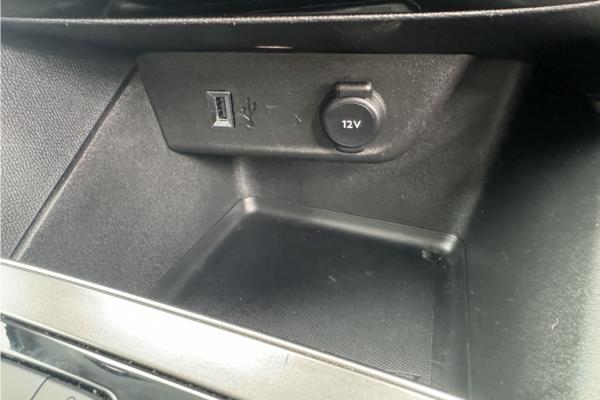 2022 Vauxhall Mokka 1.2 Turbo Design SUV 5dr Petrol Auto Euro 6 (s/s) (130 ps) - Cloth, photo 43