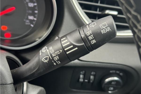 2020 Vauxhall Grandland X 1.2 Turbo SRi Nav SUV 5dr Petrol Auto Euro 6 (s/s) (130 ps) - Cloth, photo 28