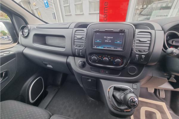 2018 VAUXHALL VIVARO - Cloth, photo 10