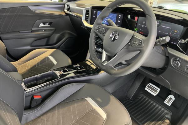 2024 Vauxhall Mokka-e 50kWh Ultimate SUV 5dr Electric Auto (136 ps) - Black Alcantara, photo 11