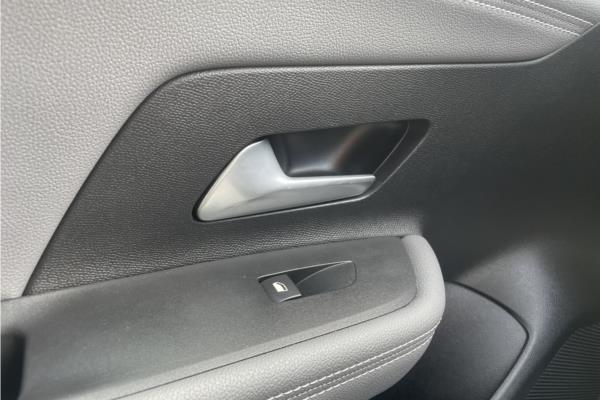 2021 Vauxhall Mokka 1.2 Turbo Elite Nav Premium SUV 5dr Petrol Manual Euro 6 (s/s) (100 ps) - Black Jasmin Lt, photo 32