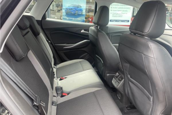 2019 Vauxhall Grandland X 1.2 Turbo GPF Sport Nav SUV 5dr Petrol Auto Euro 6 (s/s) (130 ps) - Cloth, photo 13