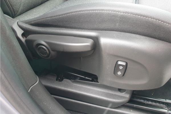 2021 Vauxhall Crossland 1.2 Turbo Elite Nav SUV 5dr Petrol Auto Euro 6 (s/s) (130 ps) - Cloth, photo 29