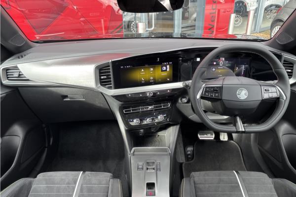 Vauxhall Mokka HAT 54kWh 11kWCh 281ps GSE - Blk Gse Alcntra, photo 9