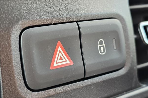 2021 Vauxhall Combo Life 1.2 Turbo Edition XL MPV 5dr Petrol Manual Euro 6 (s/s) (7 Seat) (110 ps) - Cloth, photo 32