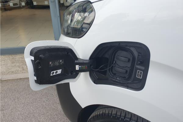 2023 Vauxhall Vivaro-e Life - Curitiba Triton, photo 33
