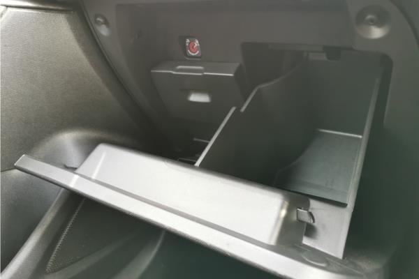 2021 Vauxhall Mokka 1.2 Turbo SRi Nav Premium SUV 5dr Petrol Auto Euro 6 (s/s) (130 ps) - Cloth, photo 26