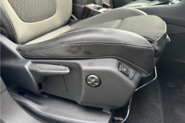 2021 Vauxhall Grandland X 1.2 Turbo SRi Nav SUV 5dr Petrol Auto Euro 6 (s/s) (130 ps) - Cloth, photo 29