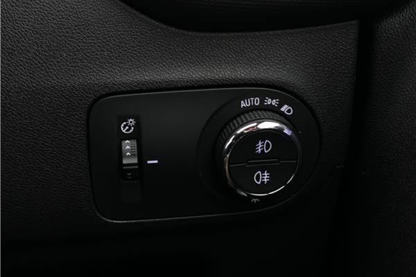 2021 Vauxhall Crossland 1.2 Turbo Ultimate Nav SUV 5dr Petrol Auto Euro 6 (s/s) (130 ps) - Cloth/Alcantara, photo 21