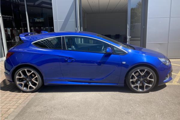 2017 VAUXHALL GTC - Leather, photo 8
