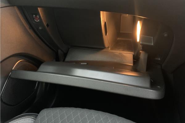 2019 Vauxhall Grandland X 1.2 Turbo GPF Sport Nav SUV 5dr Petrol Auto Euro 6 (s/s) (130 ps) - Cloth, photo 26