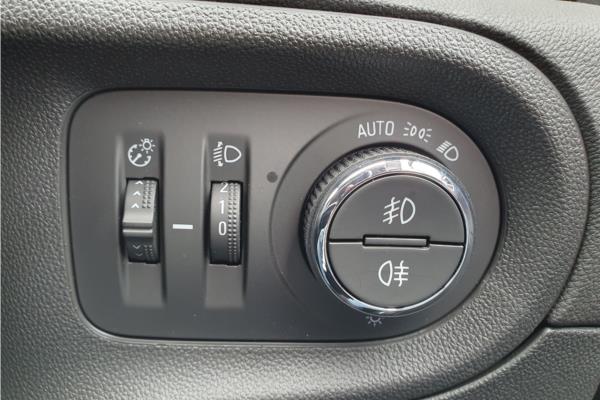 2020 Vauxhall Grandland X 1.2 Turbo SRi Nav SUV 5dr Petrol Auto Euro 6 (s/s) (130 ps) - Cloth, photo 21