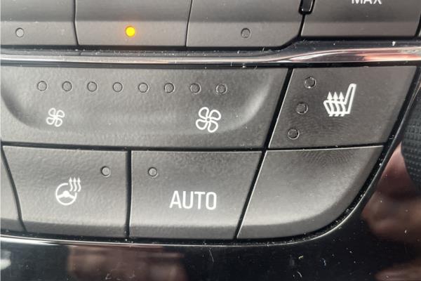2019 Vauxhall Astra 1.4i Turbo GPF Elite Nav Hatchback 5dr Petrol Auto Euro 6 (s/s) (150 ps) - Leather, photo 21