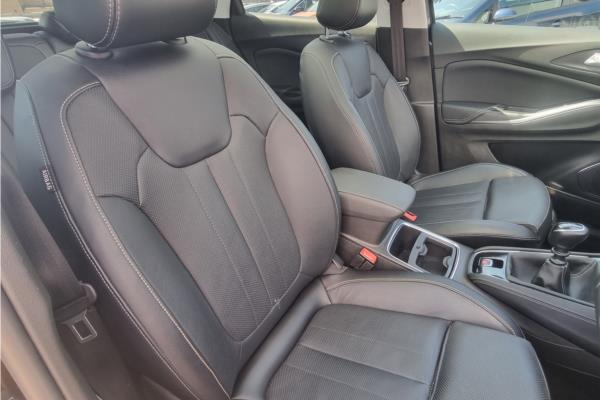 2020 Vauxhall Grandland X 1.2 Turbo Elite Nav SUV 5dr Petrol Manual 8Spd Euro 6 (s/s) (130 ps) - Berson Black, photo 31