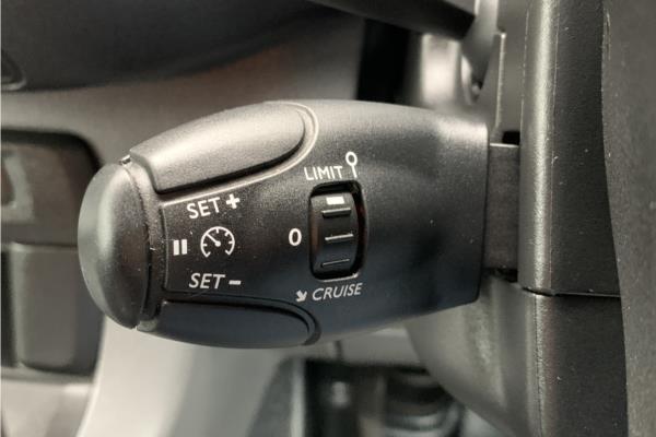 2020 Vauxhall Vivaro 2.0 Turbo D 3100 Edition Crew Van 5dr Diesel Manual Euro 6 (s/s) (120 ps) - Cloth, photo 27