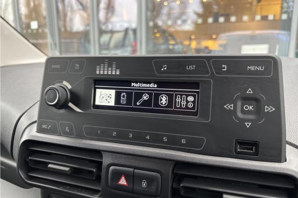 2021 Vauxhall Combo 1.5 Turbo D 2300 Edition Panel Van 4dr Diesel Auto L2 H1 Euro 6 (s/s) (130 ps) - Cloth, photo 22