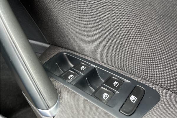 Non Franchise 2018 Volkswagen Golf 1.0 TSI SE Hatchback 5dr Petrol Manual Euro 6 (s/s) (115 ps) - Fabic - Cloth, photo 22
