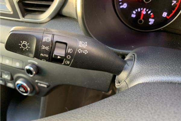 2018 Kia Sportage 1.6 GDi 2 SUV 5dr Petrol (s/s) (130 bhp)-sequence-20