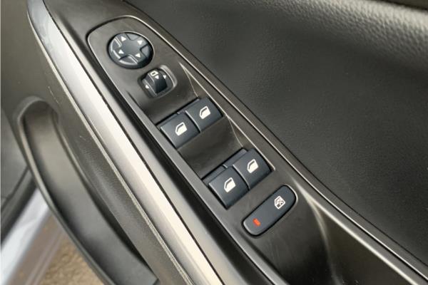2019 Vauxhall Grandland X 1.2 Turbo GPF Sport Nav SUV 5dr Petrol Auto Euro 6 (s/s) (130 ps) - Cloth, photo 22