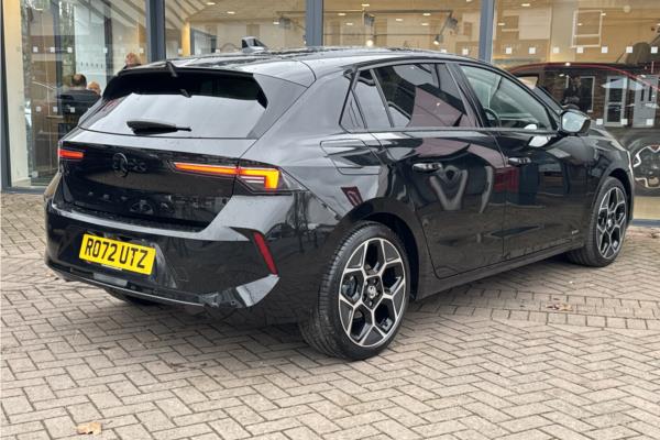 2022 Vauxhall Astra 1.2 Turbo Ultimate Hatchback 5dr Petrol Manual Euro 6 (s/s) (130 ps) - Alcantara, photo 6