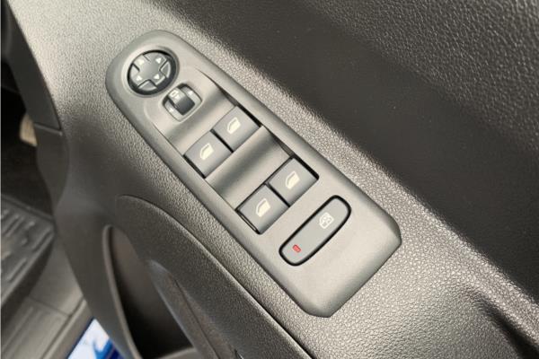 2020 Vauxhall Combo Life 1.2 Turbo Elite MPV 5dr Petrol Auto Euro 6 (s/s) (130 ps) - Cloth, photo 22