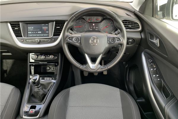 2019 Vauxhall Grandland X 1.2 Turbo GPF SE SUV 5dr Petrol Manual Euro 6 (s/s) (130 ps) - Cloth, photo 11