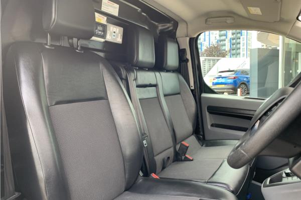 2020 Vauxhall Vivaro 2.0 Turbo D 3100 Elite Panel Van 5dr Diesel Auto L1 Euro 6 (s/s) (180 ps) - Cloth, photo 33
