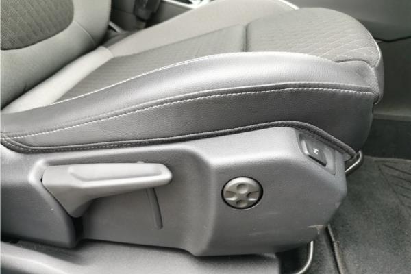 2021 Vauxhall Grandland X 1.2 Turbo SRi Nav SUV 5dr Petrol Manual Euro 6 (s/s) (130 ps) - Cloth/Leather, photo 29