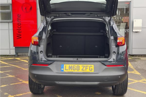 2018 VAUXHALL GRANDLAND - Berson Black, photo 13