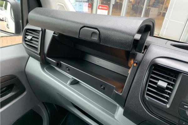 2020 Vauxhall Vivaro 2.0 Turbo D 3100 Edition Crew Van 5dr Diesel Manual Euro 6 (s/s) (120 ps) - Cloth, photo 26