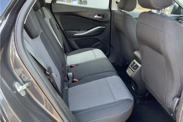 2018 Vauxhall Grandland X 1.2 Turbo SE SUV 5dr Petrol Auto Euro 6 (s/s) (130 ps) - Cloth, photo 13