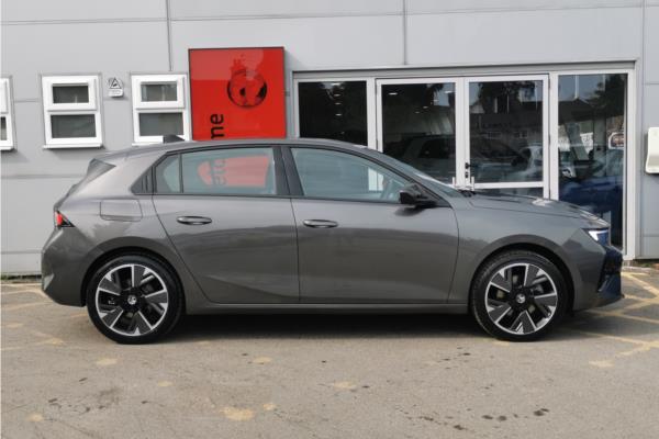2024 Vauxhall Astra Electric 54kWh Design Hatchback 5dr Electric Auto (156 ps) - Jet Blck Modene, photo 9