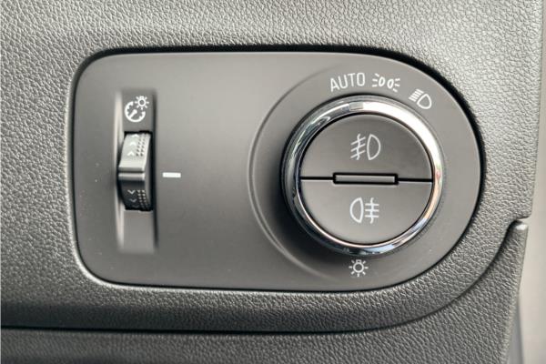 2024 Vauxhall Crossland 1.2 Turbo Ultimate SUV 5dr Petrol Auto Euro 6 (s/s) (130 ps) - Cloth/Alcantara, photo 21