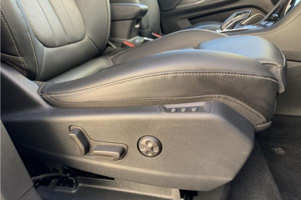 2020 Vauxhall Grandland X 1.6 13.2kWh Business Edition Nav Premium SUV 5dr Petrol Plug-in Hybrid Auto 4WD Euro 6 (s/s) Hybrid4 (300 ps) - Leather, photo 29