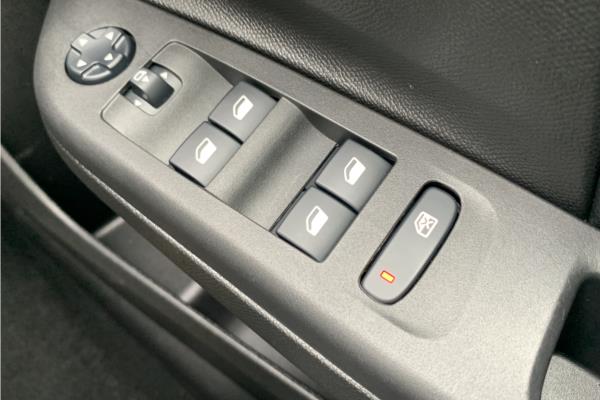 2020 Vauxhall Corsa 1.2 Turbo Elite Nav Premium Hatchback 5dr Petrol Auto Euro 6 (s/s) (100 ps) - Cloth, photo 22