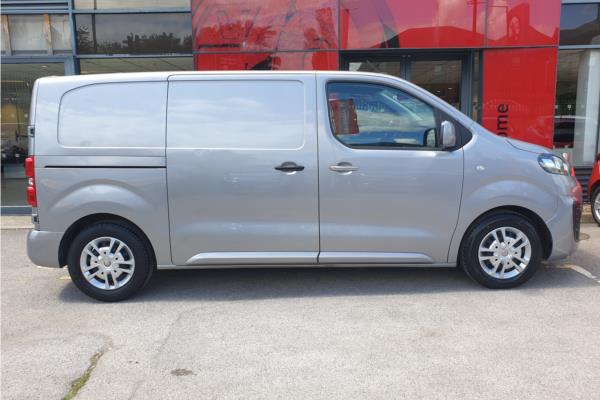 2021 Vauxhall Vivaro 1.5 Turbo D 2700 Sportive Panel Van 5dr Diesel Manual L1 H1 Euro 6 (s/s) (120 ps) - Curtiba Tritone, photo 9