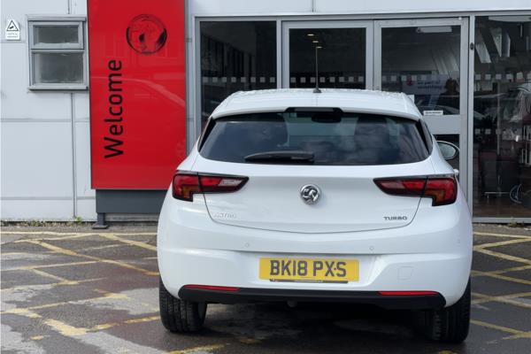 2018 VAUXHALL ASTRA 1.4T 16V 150 SE 5dr-sequence-6