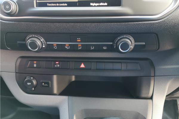 2020 VAUXHALL VIVARO - Curtiba Tritone, photo 15