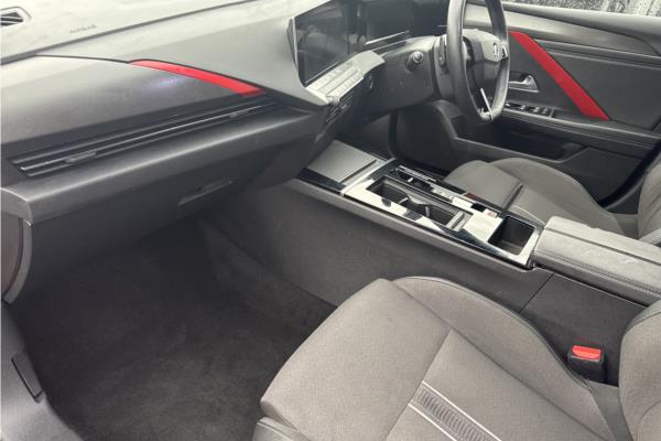 2022 Vauxhall Astra 1.6 12.4kWh GS Line Hatchback 5dr Petrol Plug-in Hybrid Auto Euro 6 (s/s) (180 ps) - Cloth, photo 15