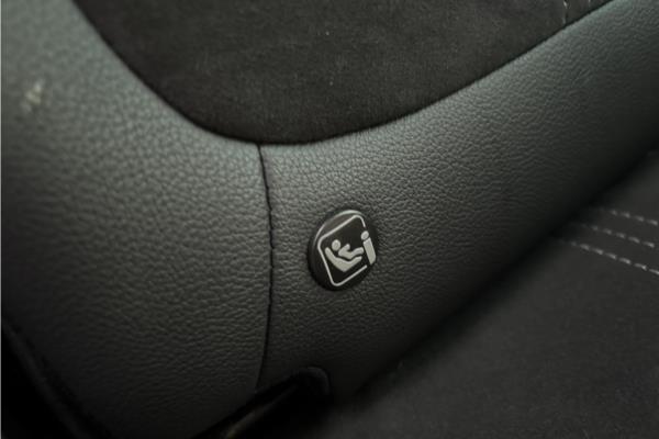 2022 Vauxhall Crossland 1.2 Turbo Ultimate SUV 5dr Petrol Manual Euro 6 (s/s) (110 ps) - Flry Blk Ergnmc, photo 33