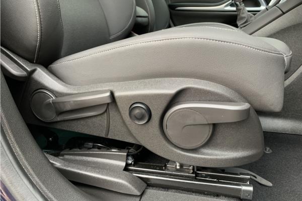 2018 Vauxhall Zafira Tourer 1.4i Turbo SRi Nav MPV 5dr Petrol Manual Euro 6 (140 ps) - Cloth, photo 29