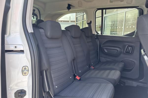 2021 Vauxhall Combo Life 1.5 Turbo D SE XL MPV 5dr Diesel Manual Euro 6 (s/s) (7 Seat) (100 ps) - Cloth, photo 13