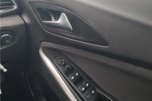 2019 Vauxhall Grandland X 1.2 Turbo SE SUV 5dr Petrol Auto 8Spd Euro 6 (s/s) (130 ps) - Cloth, photo 21